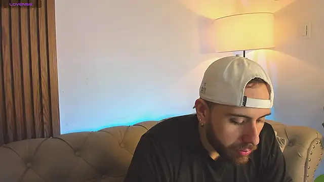 Maximo Wolff online show from February 23, 7:55 pm