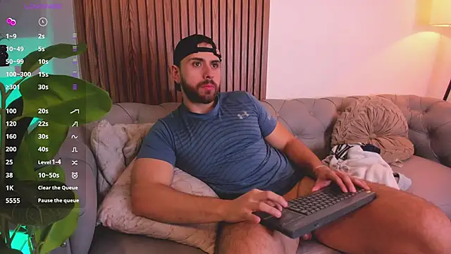 Maximo Wolff online show from April 4, 10:07 pm