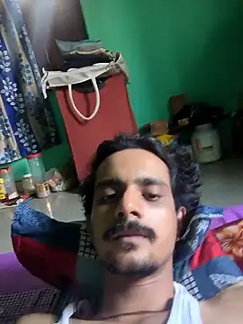 Snapshot of Sushant001 chatting on October 12, 10:47 am Sushant001 online show from October 12, 10:47 am