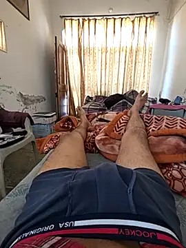 desir3dlund online show from April 18, 8:07 am