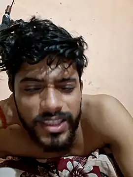 Snapshot of king_raaj1999 chatting on June 19, 5:45 am king raaj1999 online show from June 19, 5:45 am