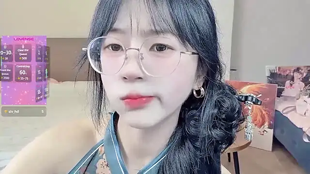 Snapshot of nini_a chatting on February 2, 10:36 am nini a online show from February 2, 10:36 am