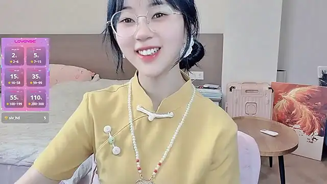 Snapshot of nini_a chatting on February 3, 3:15 am nini a online show from February 3, 3:15 am