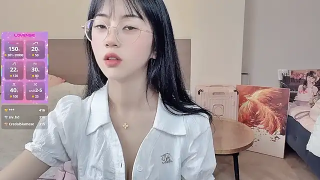 Snapshot of nini_a chatting on February 6, 11:57 am nini a online show from February 6, 11:57 am