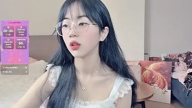 Snapshot of nini_a chatting on February 13, 5:47 am nini a online show from February 13, 5:47 am