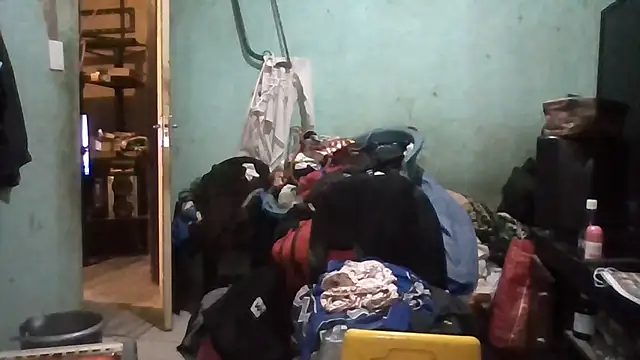 Nicky52 online show from December 15, 3:33 am