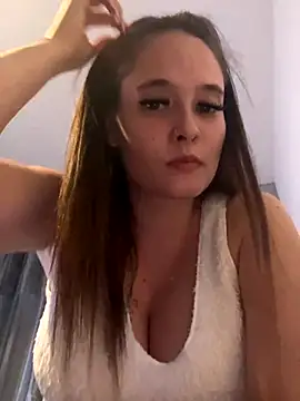 LollyLove  online show from December 16, 9:09 pm