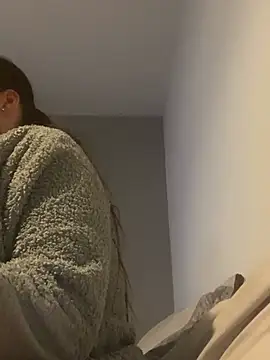 LollyLove  online show from April 14, 8:04 pm