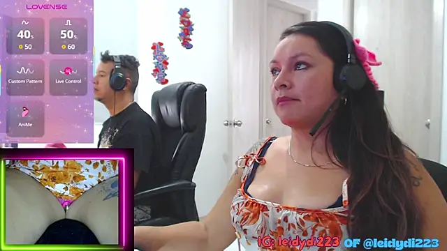 leidydi223 online show from September 19, 3:24 pm