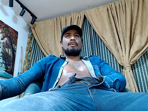 ElCaballeroNegro24 online show from October 4, 10:52 pm