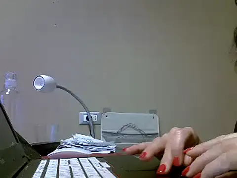 ITALIANASISIXX online show from January 28, 9:08 am