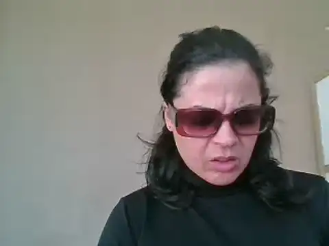 Snapshot of ITALIANASISIXX chatting on February 15, 12:47 pm ITALIANASISIXX online show from February 15, 12:47 pm