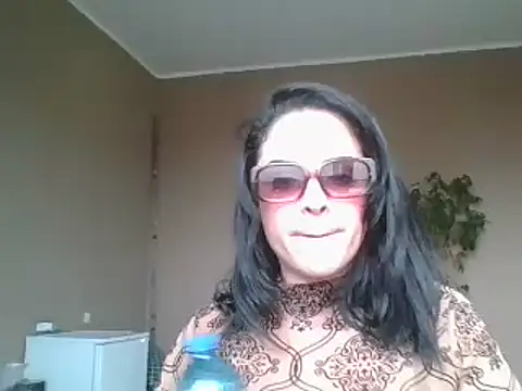 Snapshot of ITALIANASISIXX chatting on March 11, 12:44 pm ITALIANASISIXX online show from March 11, 12:44 pm