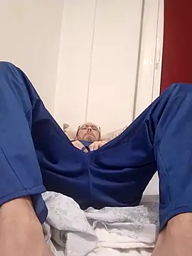 pakillobcn online show from December 5, 2:09 am