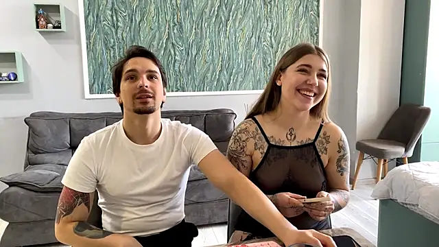 VelvetMiley online show from April 17, 1:58 pm