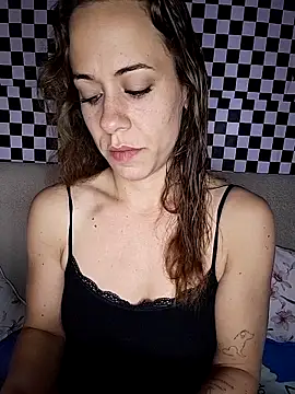 Snapshot of HotGinger66 chatting on April 29, 6:25 pm HotGinger66 online show from April 29, 6:25 pm