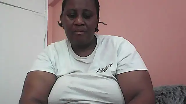 HUGEASSXXXXX online show from October 5, 8:34 am