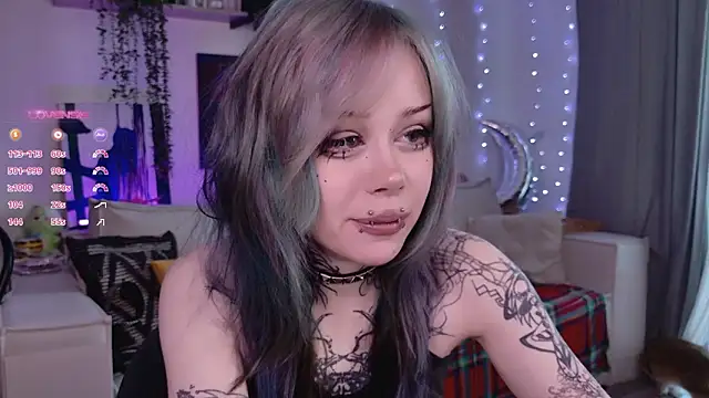 Snapshot of Lollyshy chatting on February 1, 9:30 am Lollyshy online show from February 1, 9:30 am