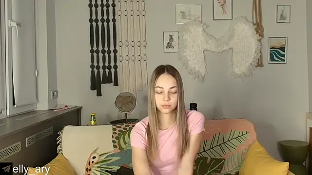 daddyonlyloveme online show from December 13, 9:20 pm