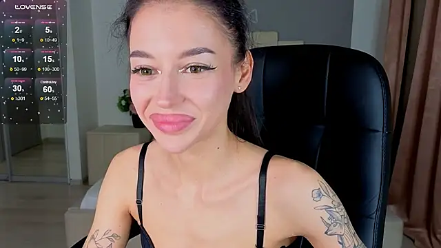 Snapshot of Alexa___Hill chatting on September 22, 9:39 pm Alexa Hill online show from September 22, 9:39 pm