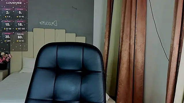 Snapshot of Alexa___Hill chatting on September 24, 8:45 pm Alexa Hill online show from September 24, 8:45 pm