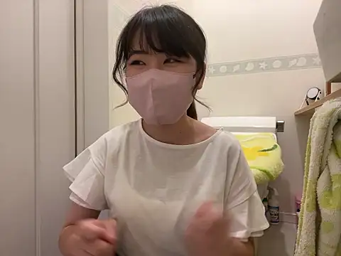 Snapshot of sora_033 chatting on October 9, 3:32 pm sora 033 online show from October 9, 3:32 pm