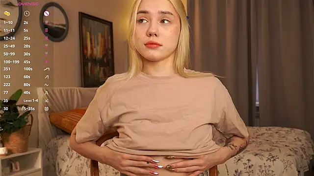 LilianBenskin online show from December 4, 6:44 am