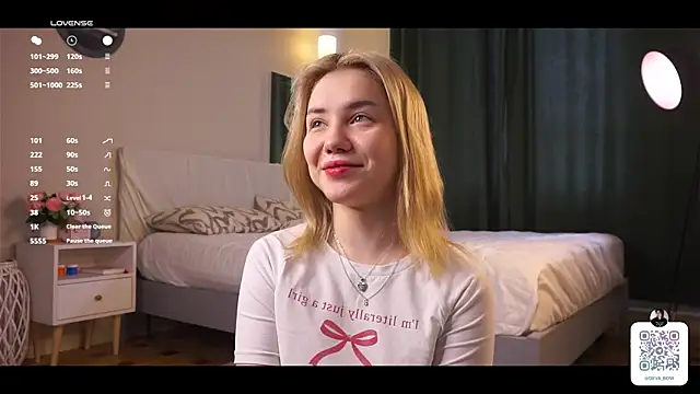 LilianBenskin online show from April 12, 6:40 am