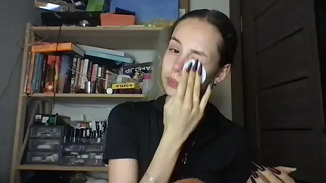 Yuna5343 online show from December 4, 8:17 pm