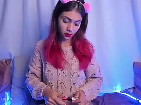 Laurenn 2 online show from October 30, 3:41 am