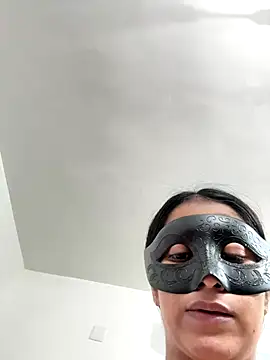 Snapshot of Lusty_Desi chatting on November 15, 1:36 am Lusty Desi online show from November 15, 1:36 am