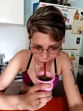 Lulypsicologasexual online show from October 24, 1:40 pm