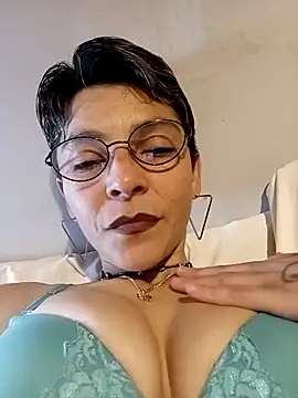 Snapshot of Lulypsicologasexual chatting on February 28, 11:06 pm Lulypsicologasexual online show from February 28, 11:06 pm