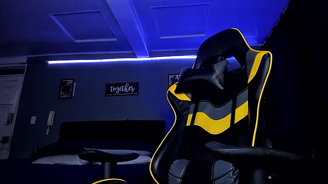 alexgiraldo   online show from September 22, 11:01 am