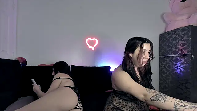 nina lovez online show from November 22, 4:22 am