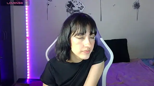 Snapshot of AvlieQueen chatting on September 9, 5:07 am AvlieQueen online show from September 9, 5:07 am