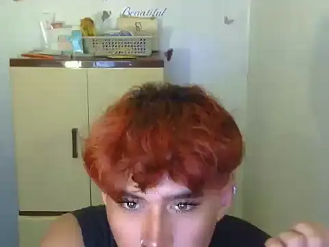 Snapshot of sluttyasianmary chatting on December 1, 7:19 pm sluttyasianmary online show from December 1, 7:19 pm