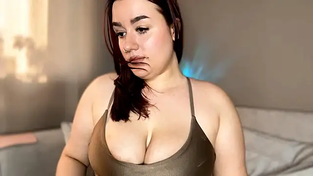 MissAdena online show from June 9, 10:38 am