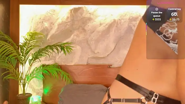 alisonn moon online show from February 24, 10:30 pm