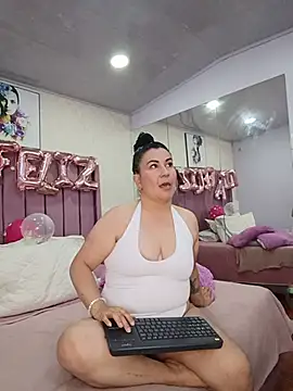 AriannaAdames online show from July 10, 12:52 pm