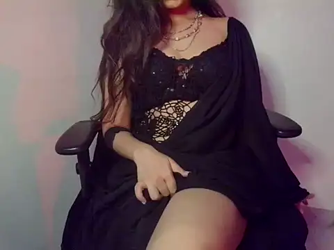 Snapshot of redruby_xoxo chatting on April 29, 9:46 am redruby xoxo online show from April 29, 9:46 am