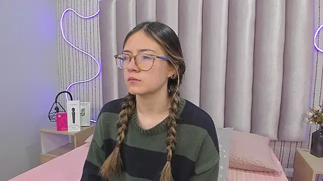 SamanthaPeachss online show from January 6, 11:47 am