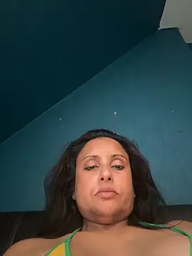 Snapshot of Angelaarayexx chatting on May 24, 7:13 am Angelaarayexx online show from May 24, 7:13 am