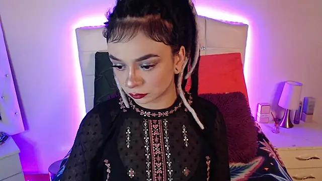 elapetitie online show from November 10, 6:56 am