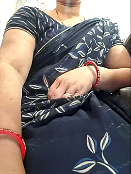indianhotwife639 online show from March 23, 4:49 am