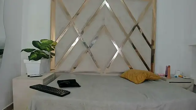 arielasm online show from September 12, 12:38 pm