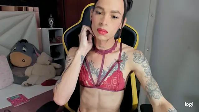 sara slut21 online show from December 31, 8:48 am