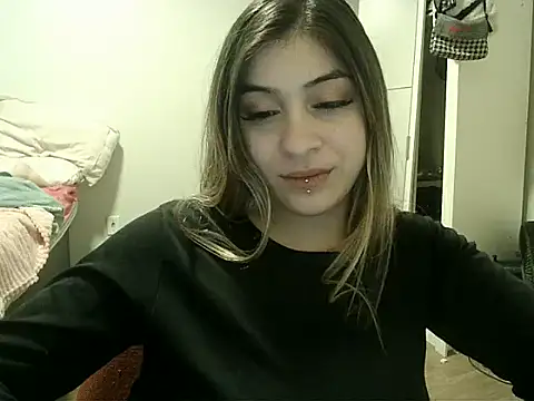 Becca B online show from May 16, 7:27 am