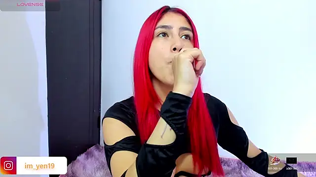 adahraa younng online show from December 19, 9:11 pm