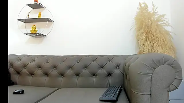 Snapshot of nefer_ahsgarr chatting on September 9, 9:36 pm nefer ahsgarr online show from September 9, 9:36 pm